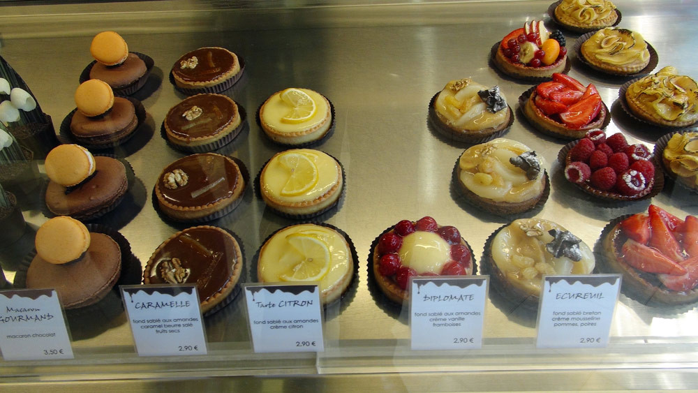 Macaron gourmand - Caramelle - Tarte citron - Diplomate - Ecureuil - Tartes aux fruits - Tarte aux pommes (présentation très originale)