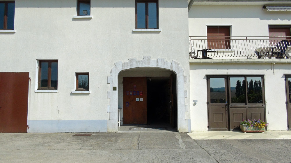 L'entrée de la Cave
