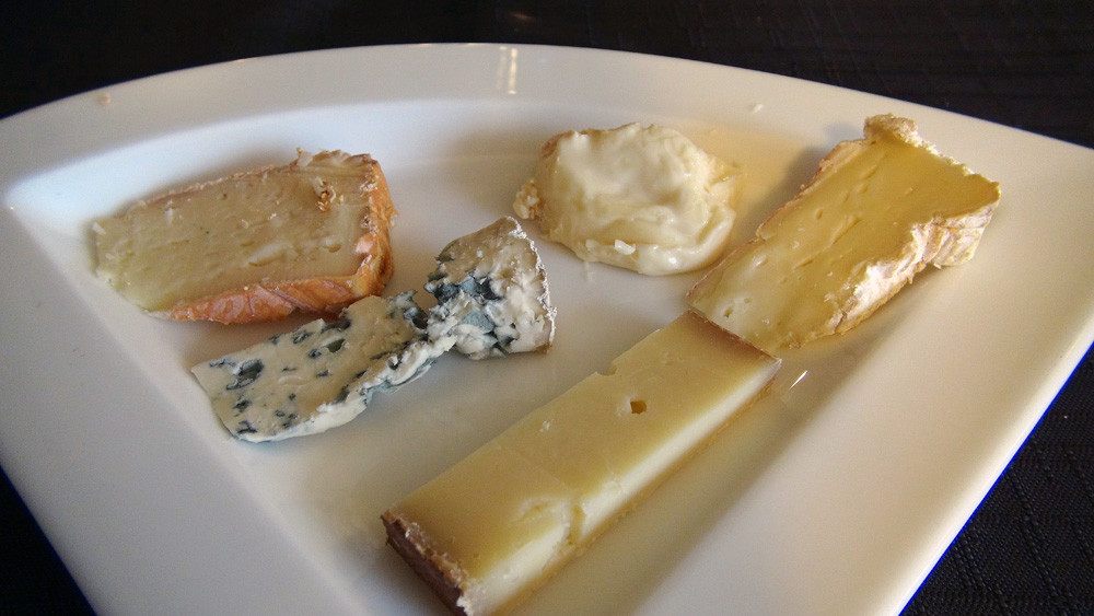 Livarot, Fourme d'Ambert, Mont d'Or, Abondance & Pont l'Evêque