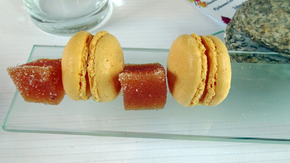 Macarons au citron et pâtes de coings