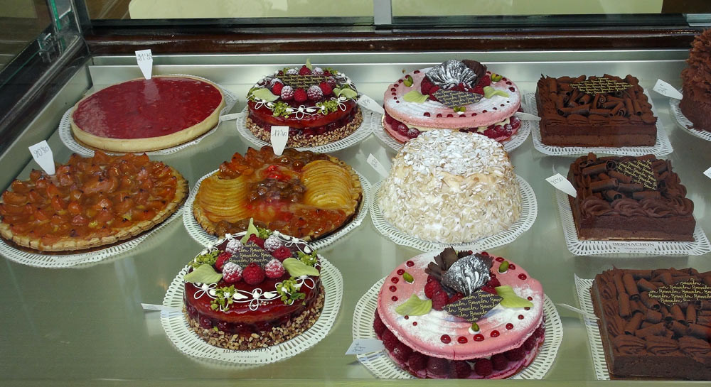 Gâteaux en vitrine