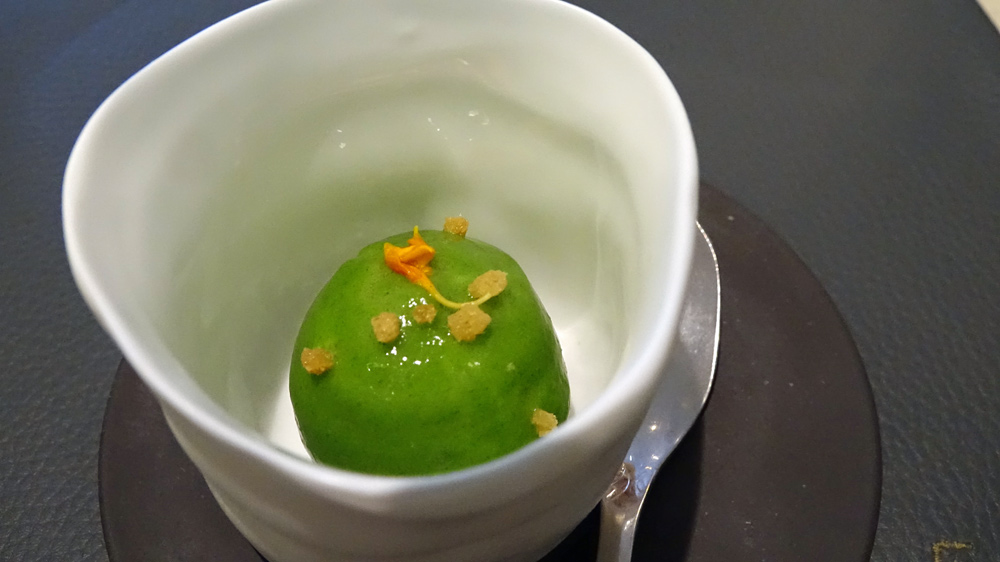 Mousse de gardon de Loire, crémeux de persil