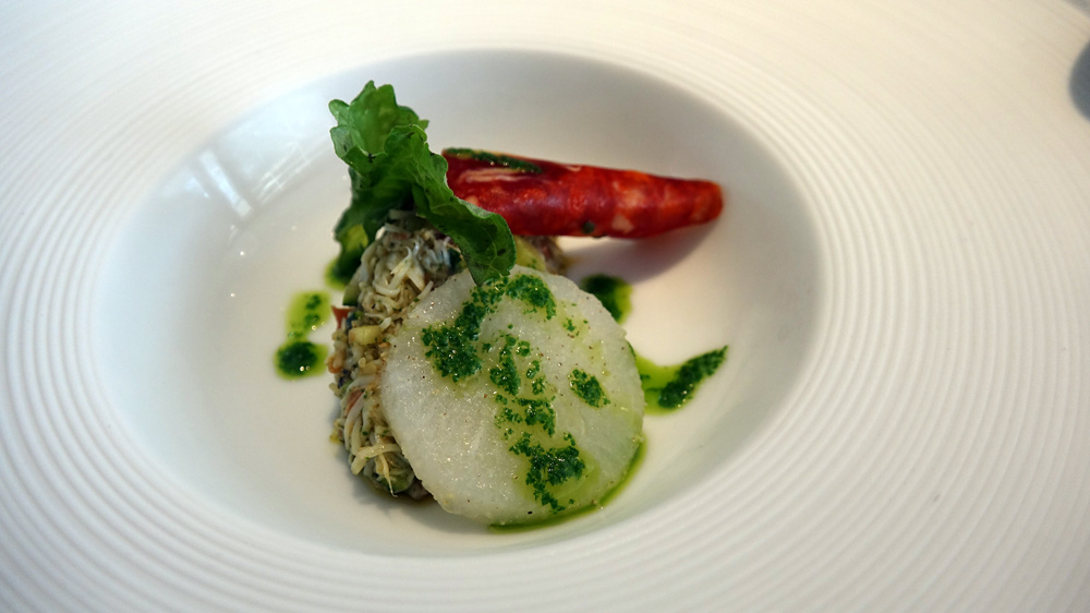 Patience : Émietté de tourteau, légumes, chorizo et navet