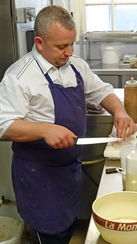 Julien Perrodin en cuisine 
