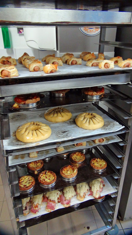 Viennoiseries en attente ...