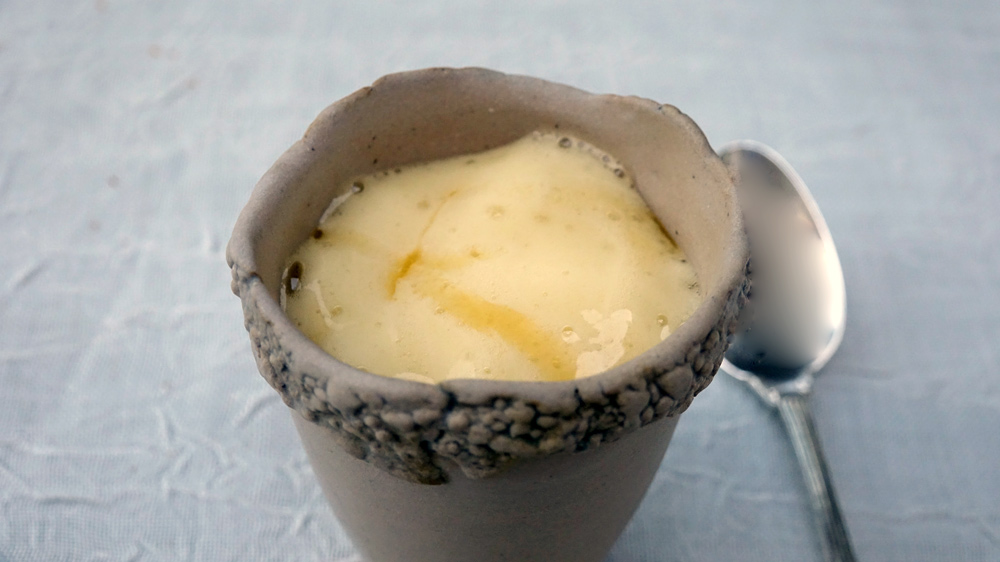 Crémeux au citron, émulsion et fruit de la passion