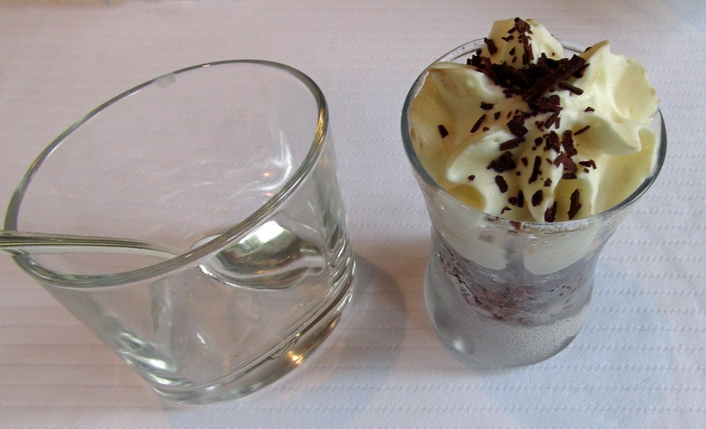 Granité au chocolat et mousse au chocolat blanc