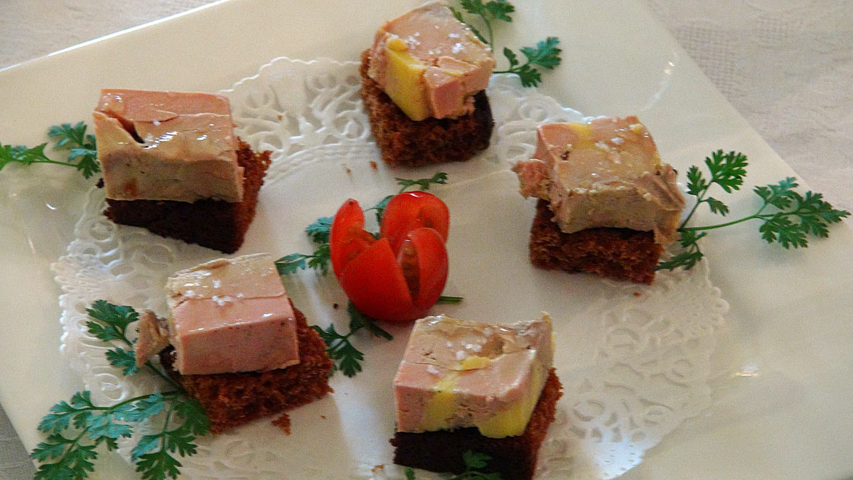 Foie gras de canard au pain d'épices