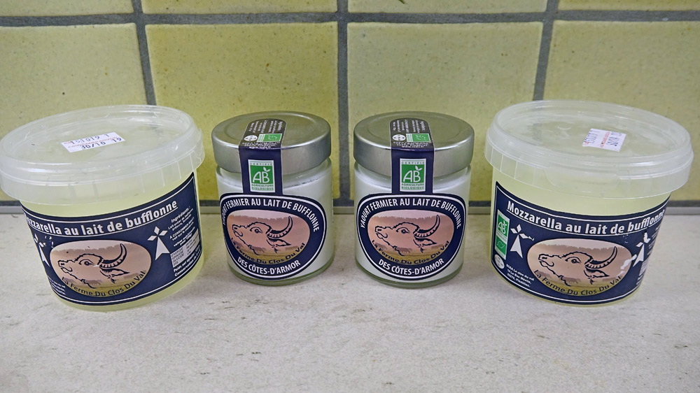 Mozzarella et yaourts bio au lait de bufflonne