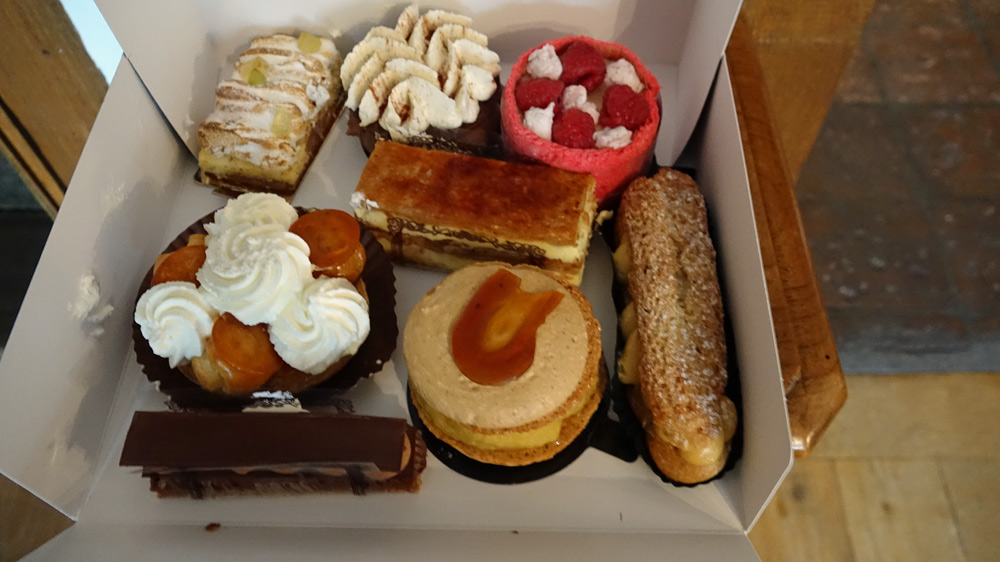 Les 8 pâtisseries achetées pour 31 € 30