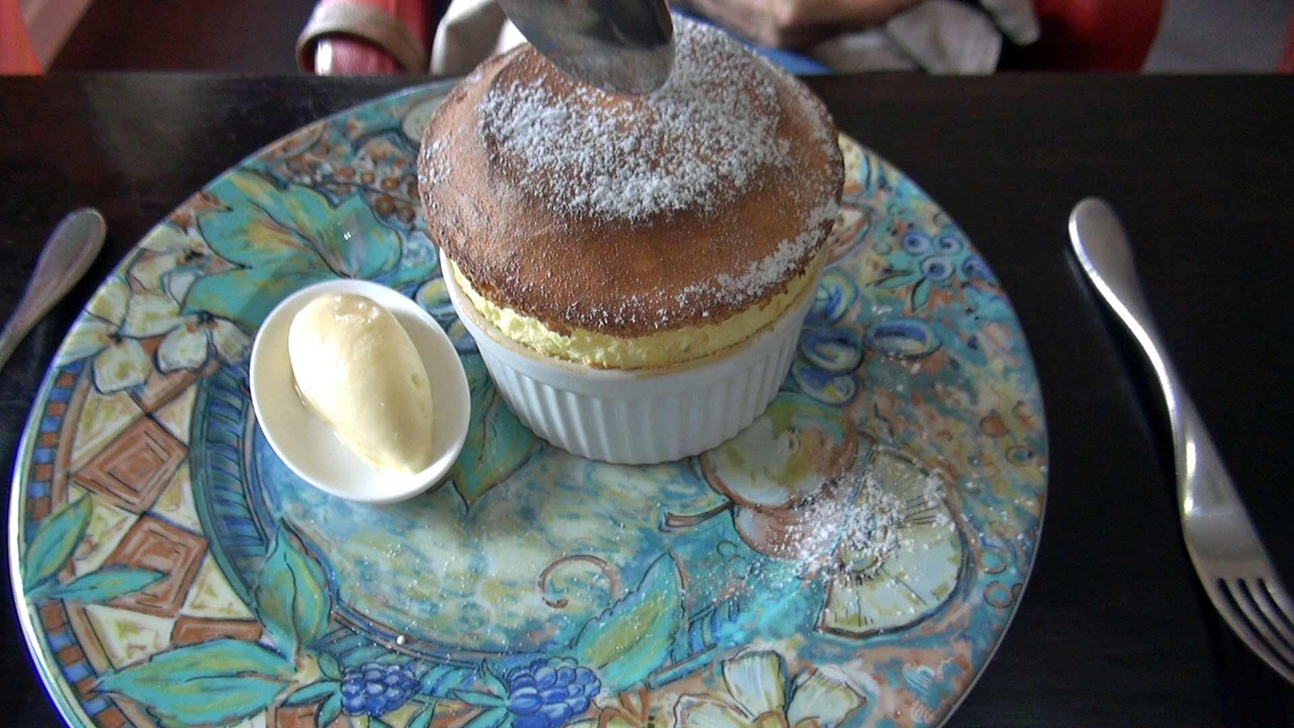 Le service du Soufflé citron, glace chocolat blanc : épisode 1