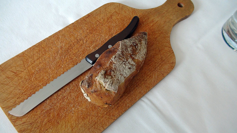 L'excellent pain maison, à partager