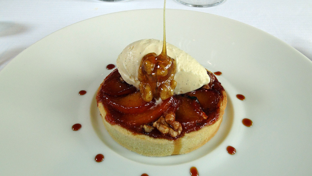 Tarte aux coings et noix, glace vanille