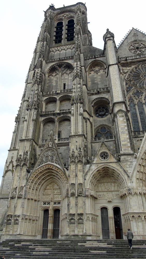 La Tour de Beurre et ses portails Saint-Guillaume et de la Vierge, tous deux du 16ème siècle 
