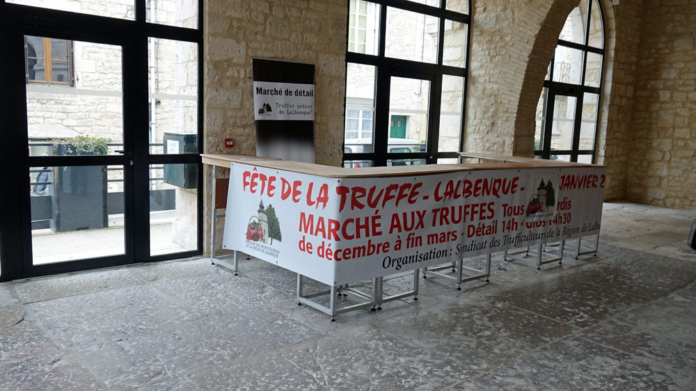 Le marché aux truffes pour les particuliers (plus rien à vendre !)