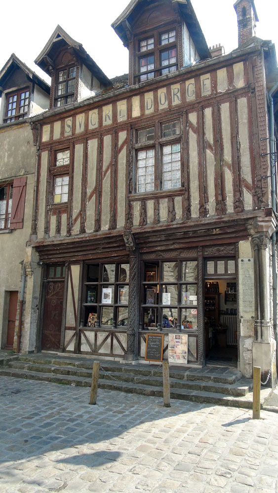 La confiserie "Sucre d'orge" rachetée par "Des Lis Chocolat"