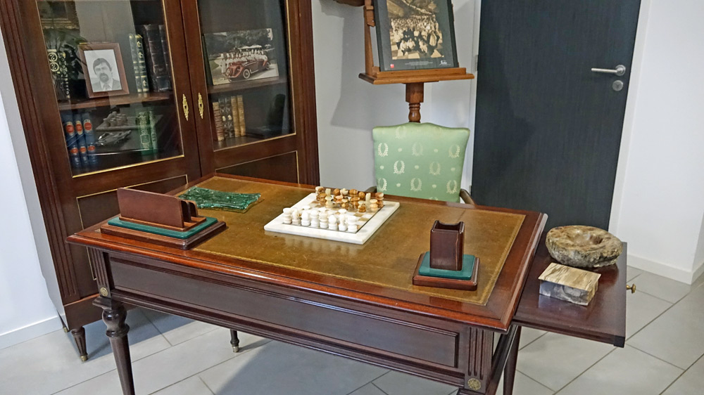 Le bureau du père de Thierry Drapeau