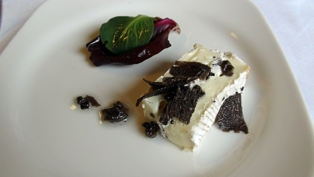 Brie de Meaux truffé