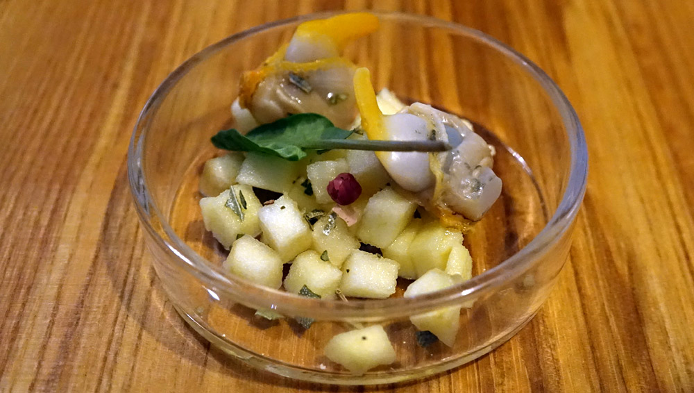 Pomme de groseille, boldo, baies rose d'Argentine, coques et feuille d'oseille