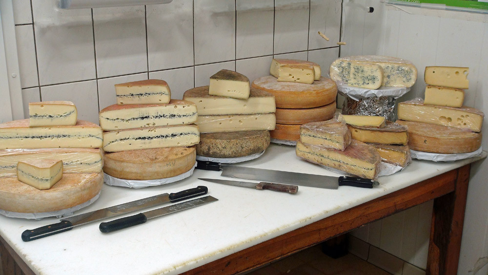 Comté, Morbier, Tomme, Raclette, Bleu de Gex...