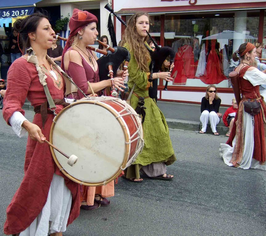 Défilé rue Trottier - Les Dragons du Cormyr® - 28/07/12