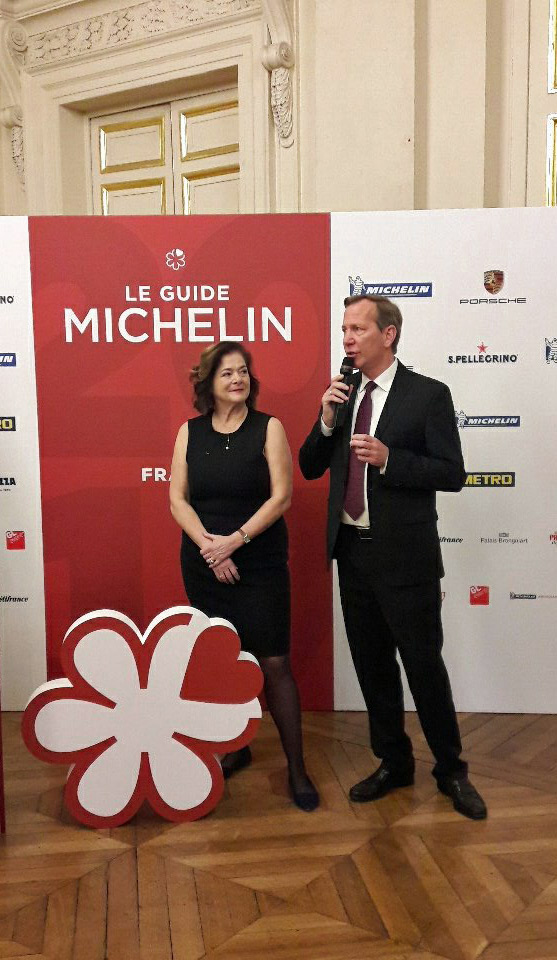 Claire Dorlan-Clauzel et Michael Ellis au Palais Brongniart le jeudi 9 février 2017 (Crédit photo Guide Michelin)