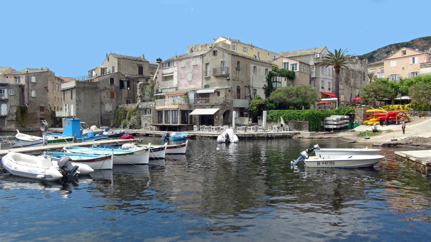 Le restaurant vu de la rade