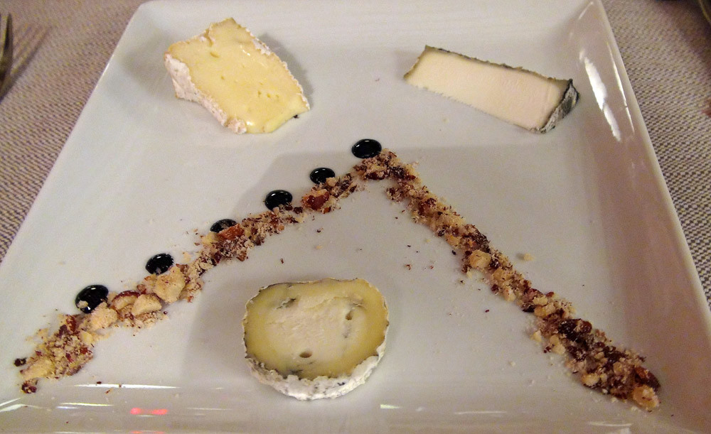 Valençay, Selles-sur-Cher & Camembert de Normandie, éclats de noisettes