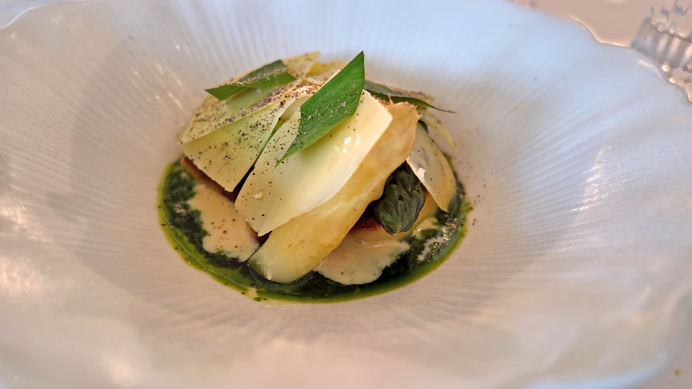 A partager, Gnocchis de pomme de terre, asperges, comté, ail des ours 