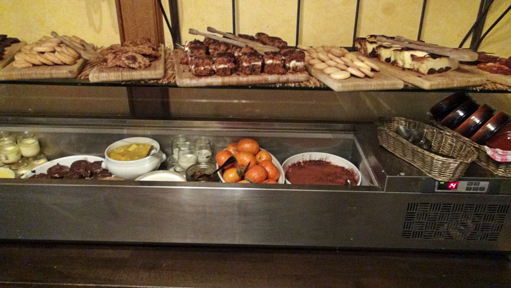 Le buffet de desserts à volonté