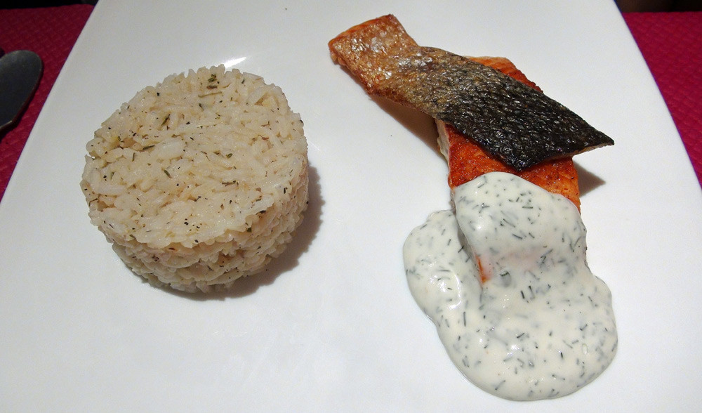 Saumon à la plancha, crème à l'aneth