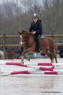 Raphael et Bowman sont classés 3ème/9 avec 63,5 (poney 3 )