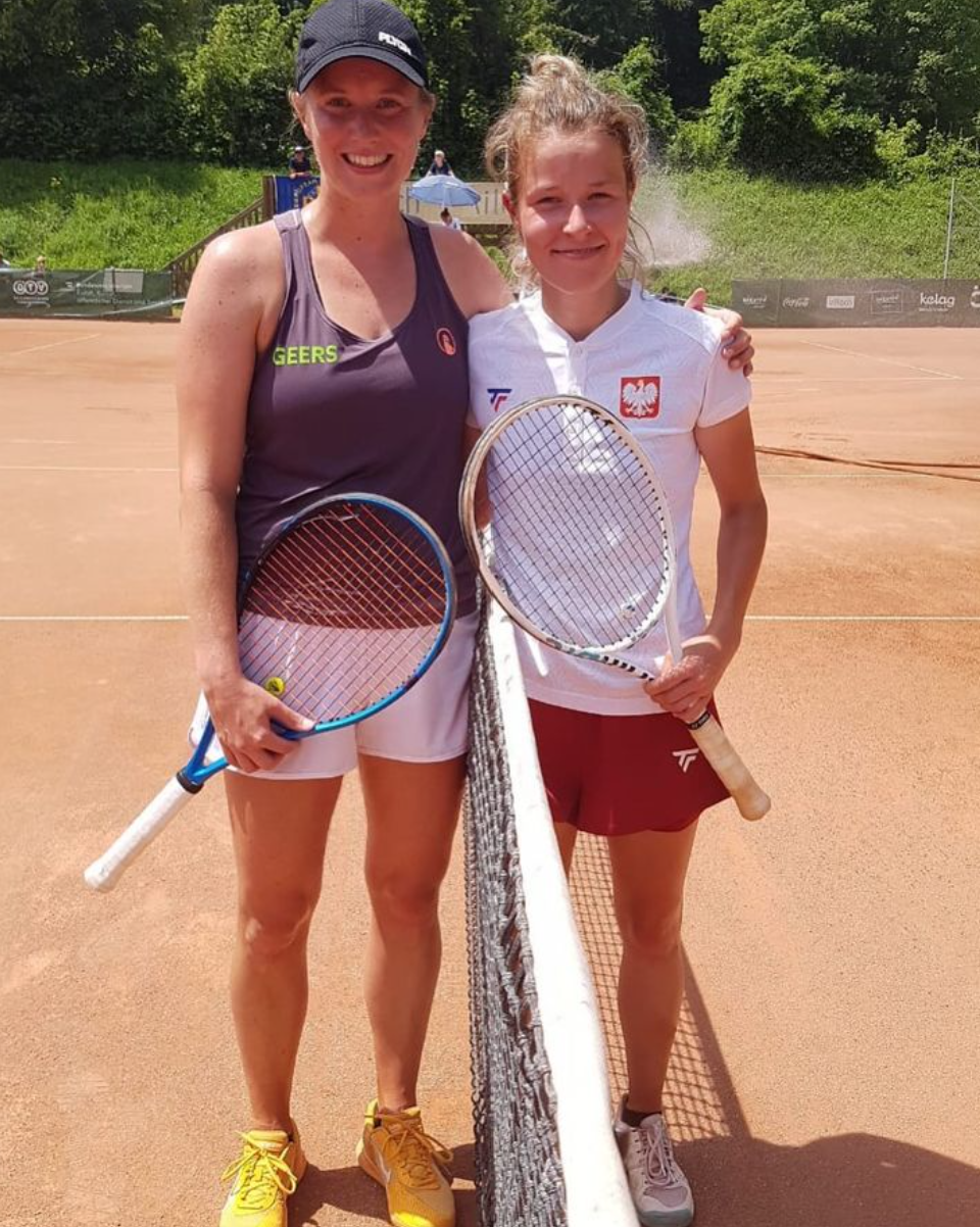 Heike gewann gegen Polnische Einzelspielerin mit 6:3 und 6:1 🙌👏 Gratulation an Heike Dameneinzel Europameisterin 🥇👏👏