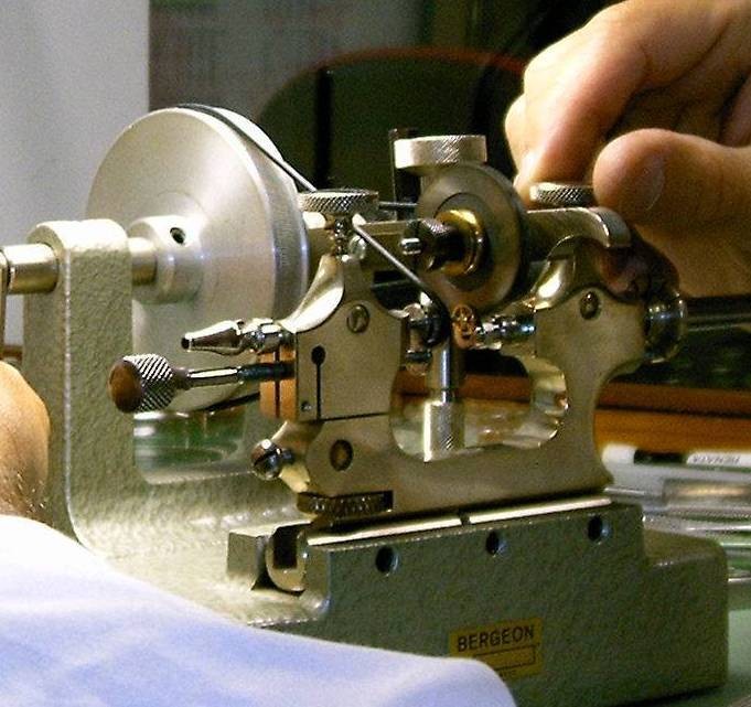 Rettifica di un perno sotto i 25 centesimi