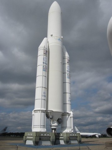 Energia meccanica: motore a razzo (Esa - Ariane. Le Bourget Paris)