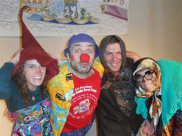 fabiccio pagliaccio animazione per feste spettacoli comici feste di paese matrimoni lucca viareggio pisa livorno grosseto pistoia firenze prato empoli massa carrara arezzo magie burattini clown bolle di sapone trucca bimbi mangiafuoco giocolieri trampolie