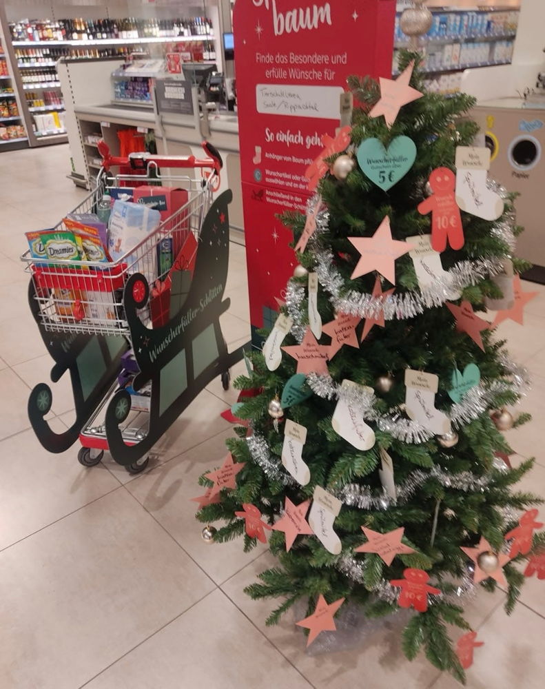 Weihnachts-Bäumchen im Rossmann Hohenmölsen