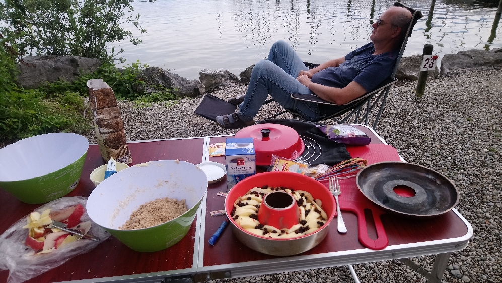 Äpfel und Rosinen als Belag
