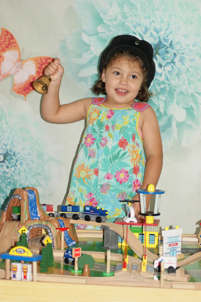 Ensemble table et train en bois cascade et montagne de kidkraft Site