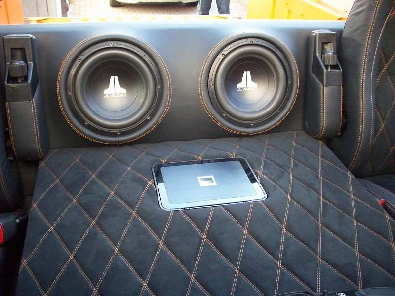 Carhifi der gehobenen Klasse - mit Komlettauskleidung...