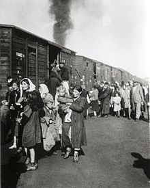 Déportation vers le camp de Treblinka depuis le ghetto de Siedlce, en 1942.