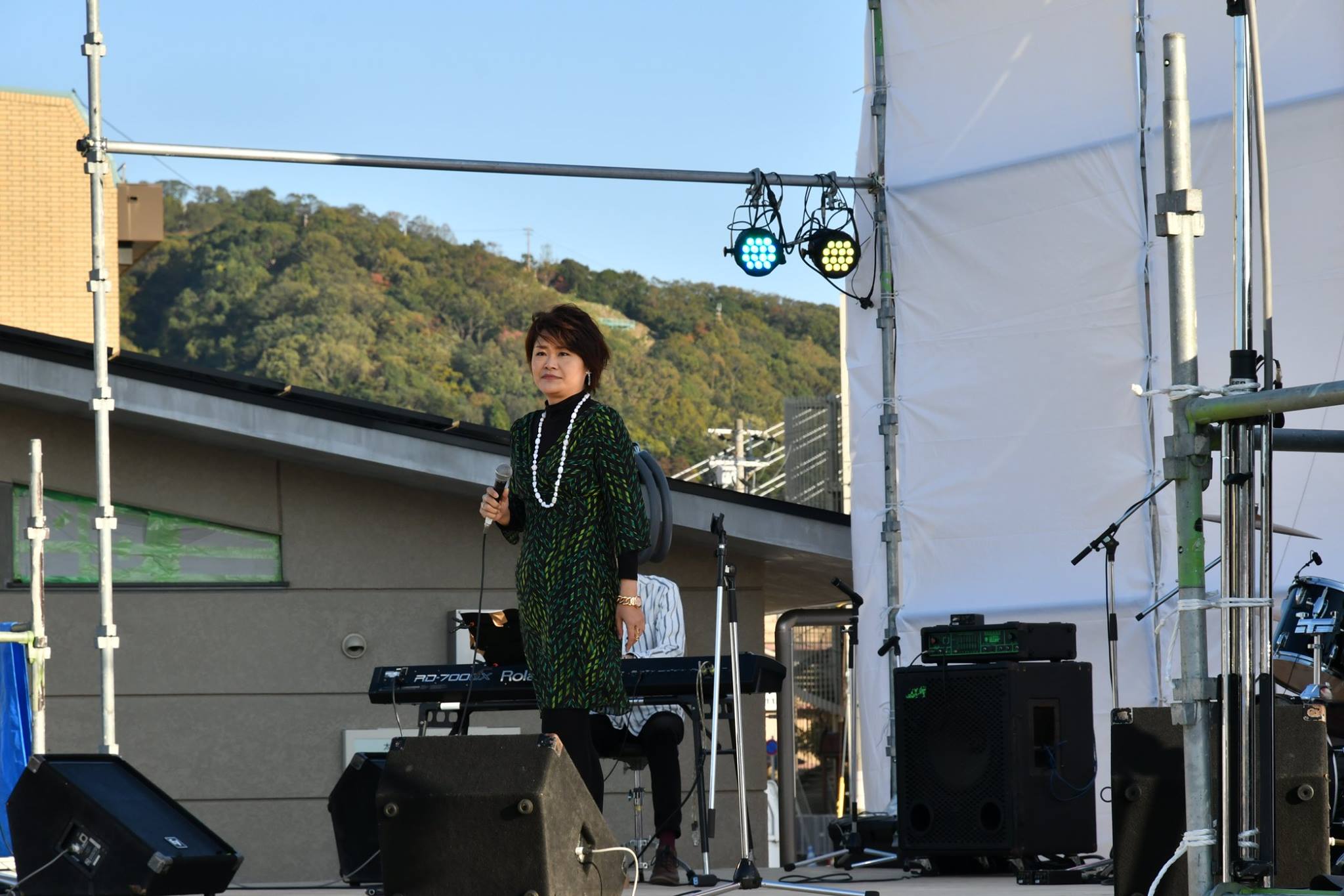 キセラ川西せせらぎ公園音楽ステージ005