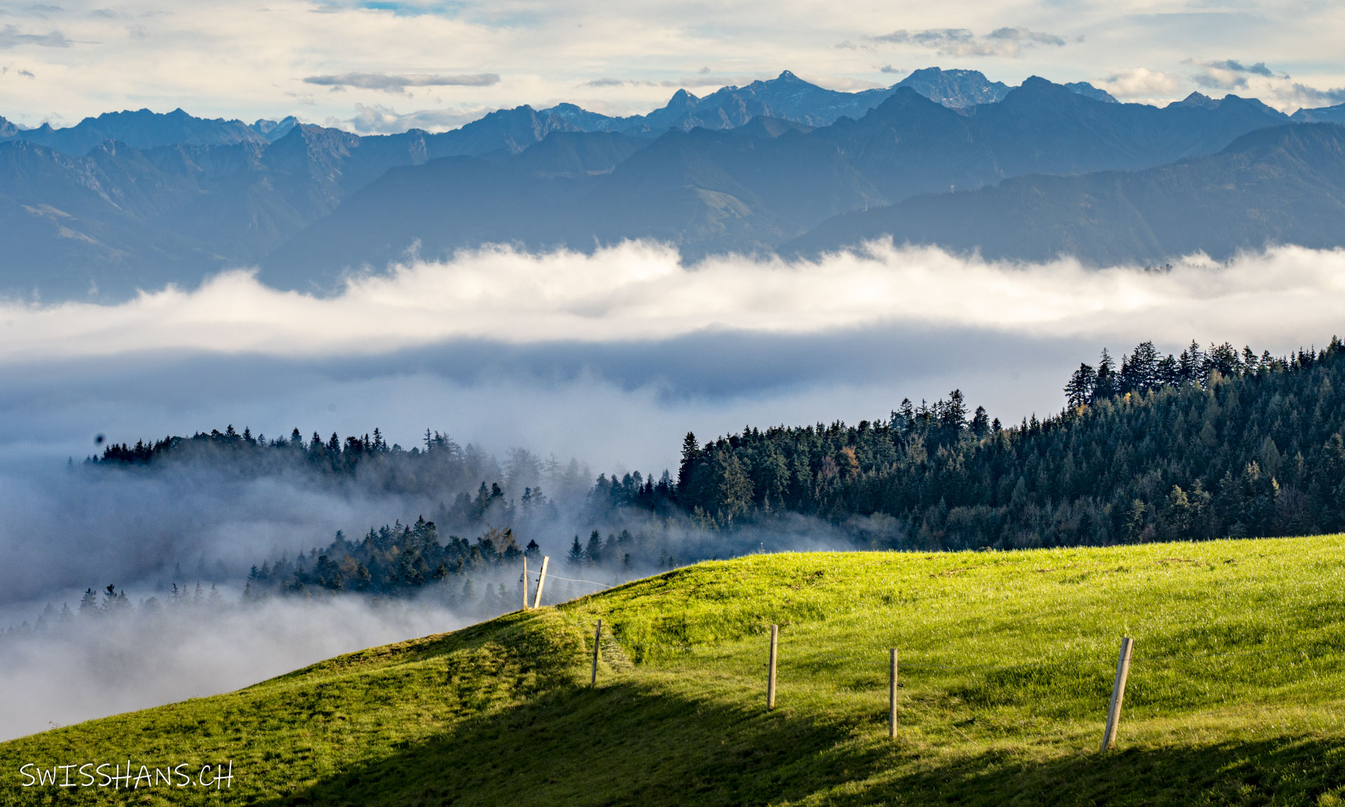 altstätten-nebelmeer-hügel-berge