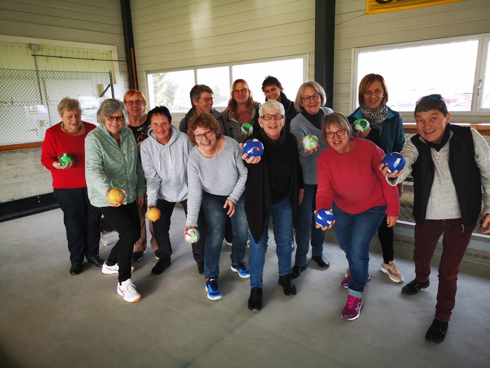 Freizeitgruppe - Boccia spielen in Möhlin