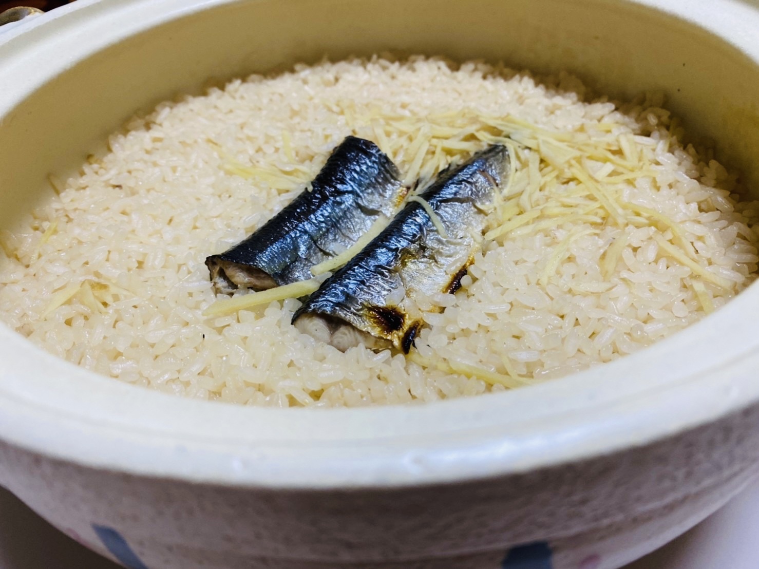 秋刀魚の炊き込みご飯　食研究Gよりおすすめレシピ