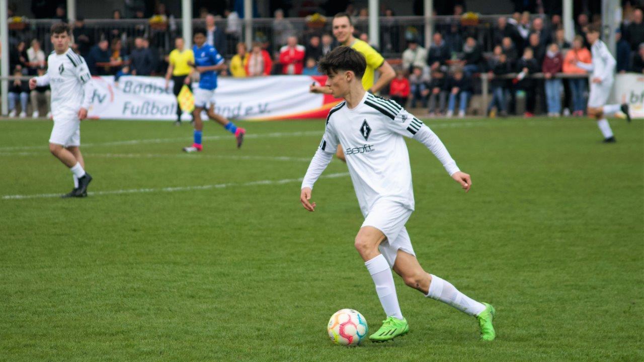 Friedrichstaler U17 Spieler schießt Amateurtor des Monats April 2023