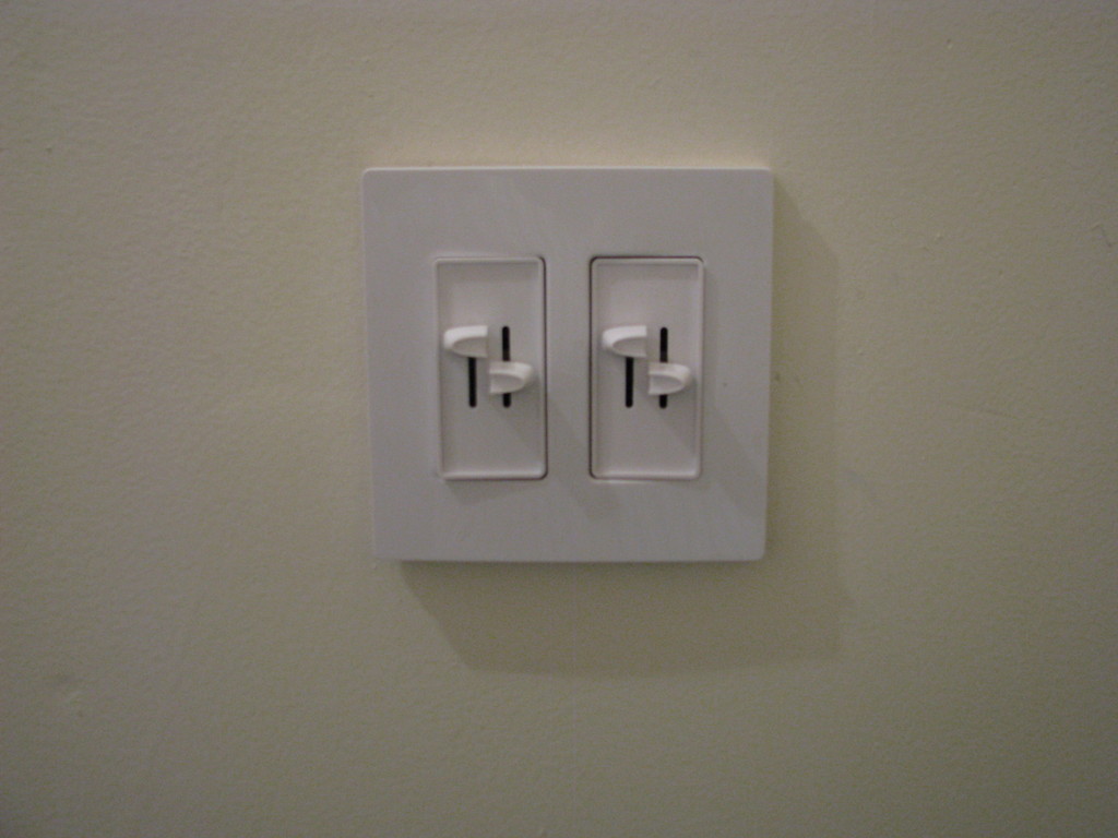 Separate dimmers for all rooms