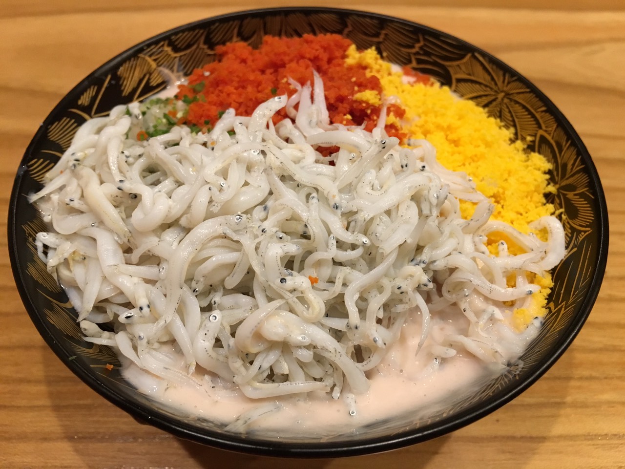 田辺名産しらすと鯖の白子のあがら丼