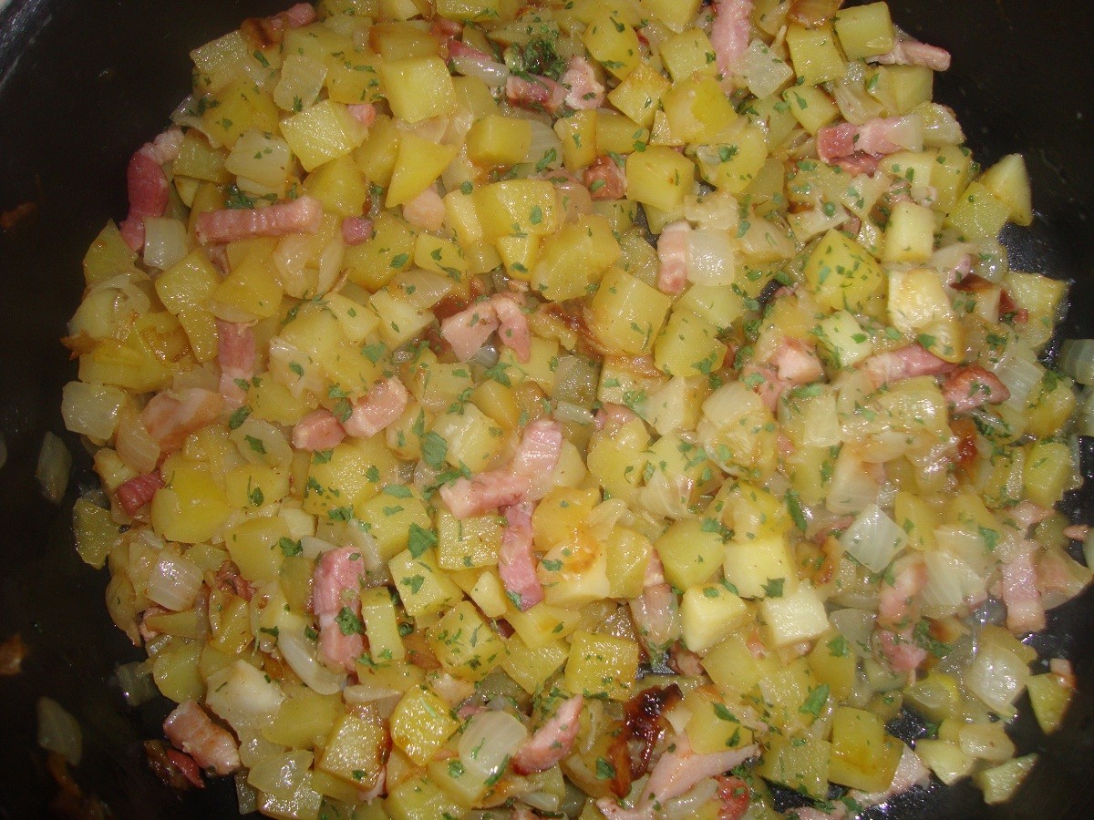 Fricassée de pommes de terre aux lardons Cuisine de saison Fricassée de pommes de terre aux lardons Cuisine de saison