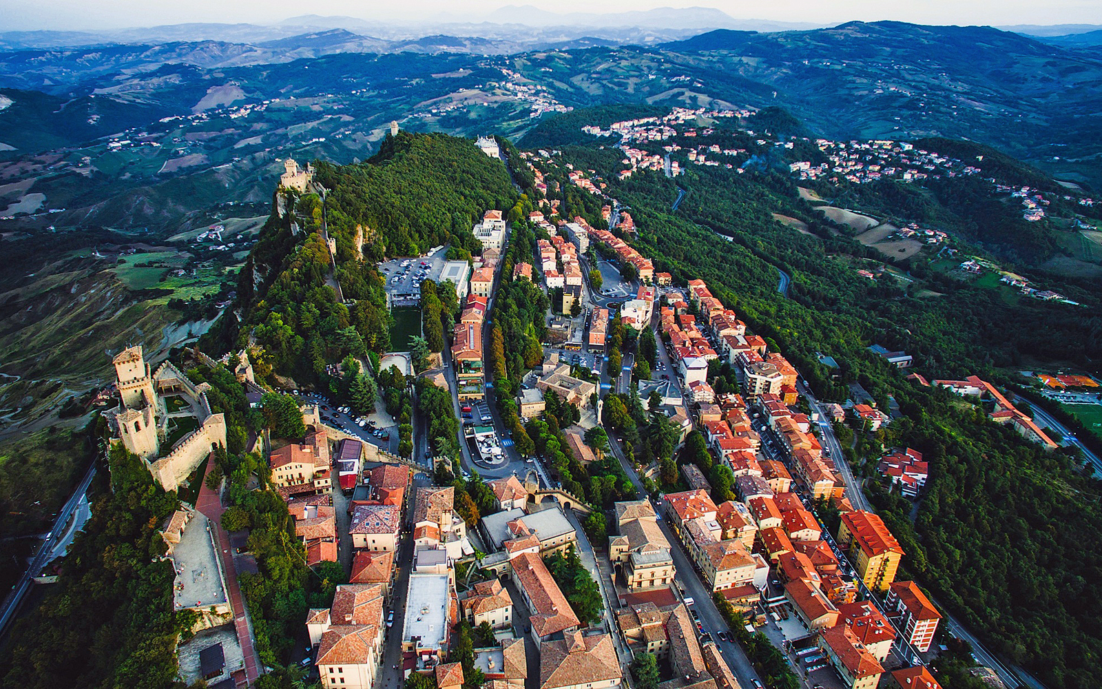 サンマリノ歴史地区とティターノ山 世界遺産データベース